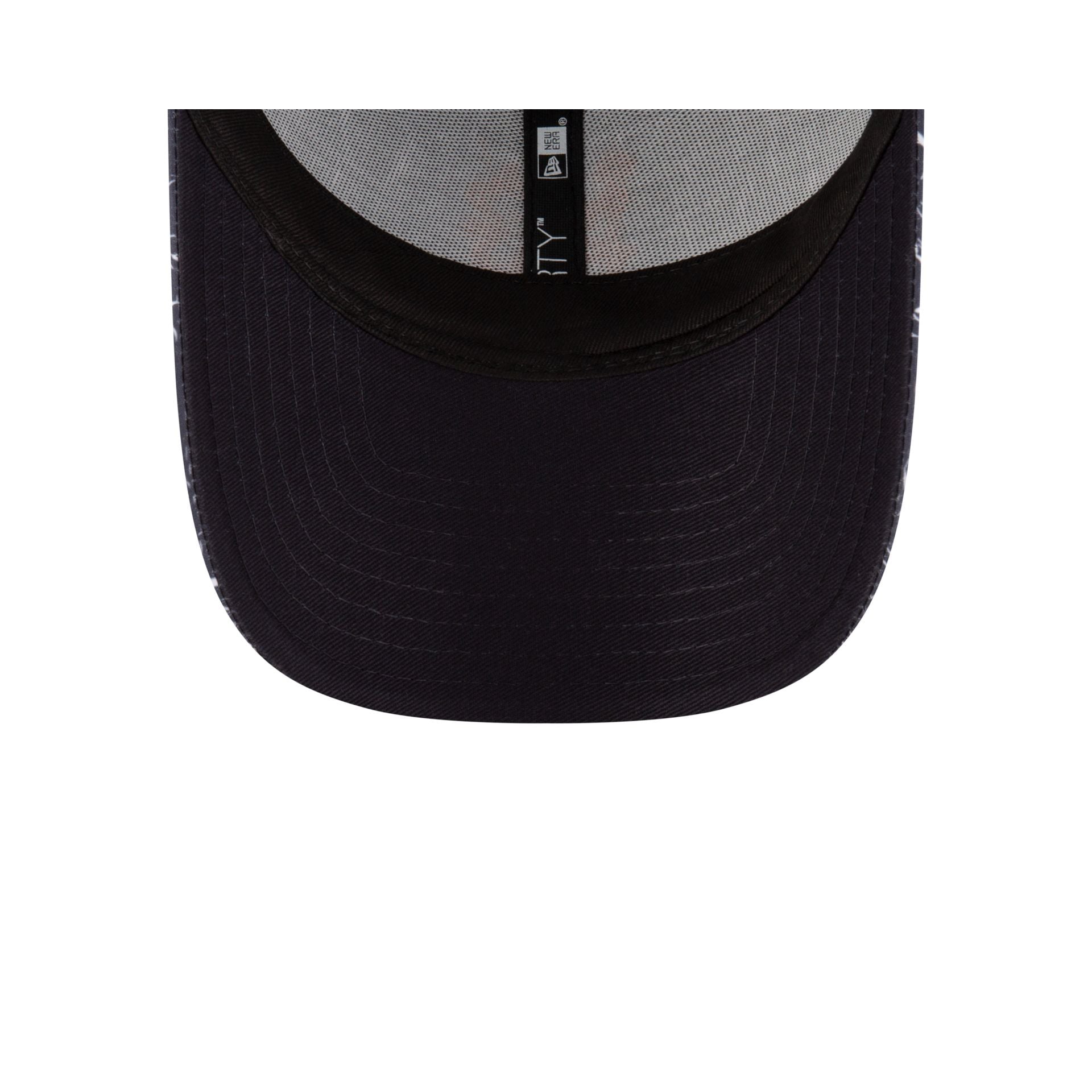 Chelsea FC Lion Crest Crinkle All Over Print 9FORTY Adjustable Hat