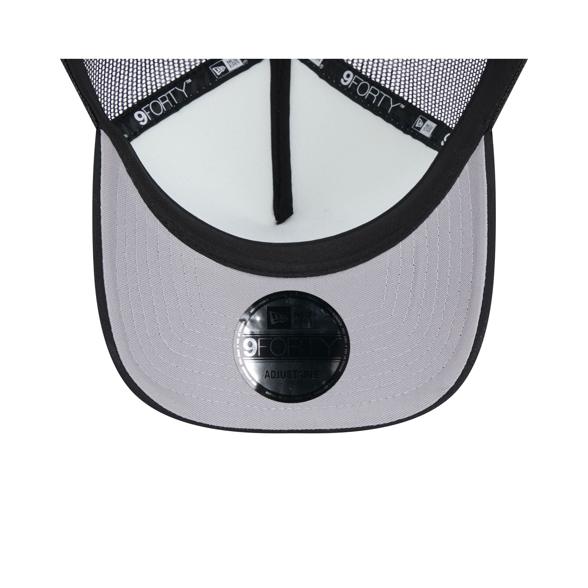 SpongeBob SquarePants Seas The Day 9FORTY A-Frame Trucker Hat