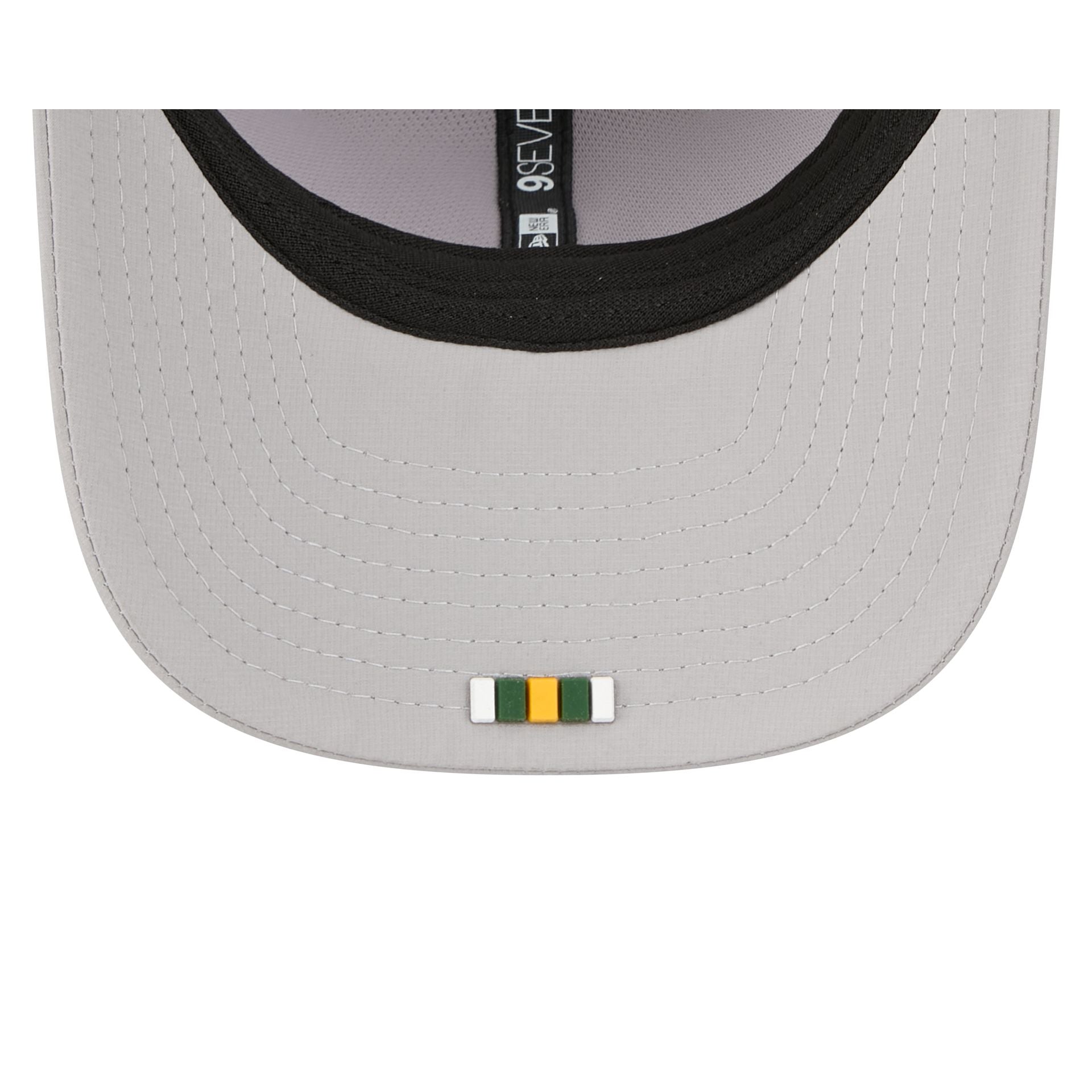 Green Bay Packers 2025 Sideline Hot Weather Gray 9SEVENTY Trucker Hat