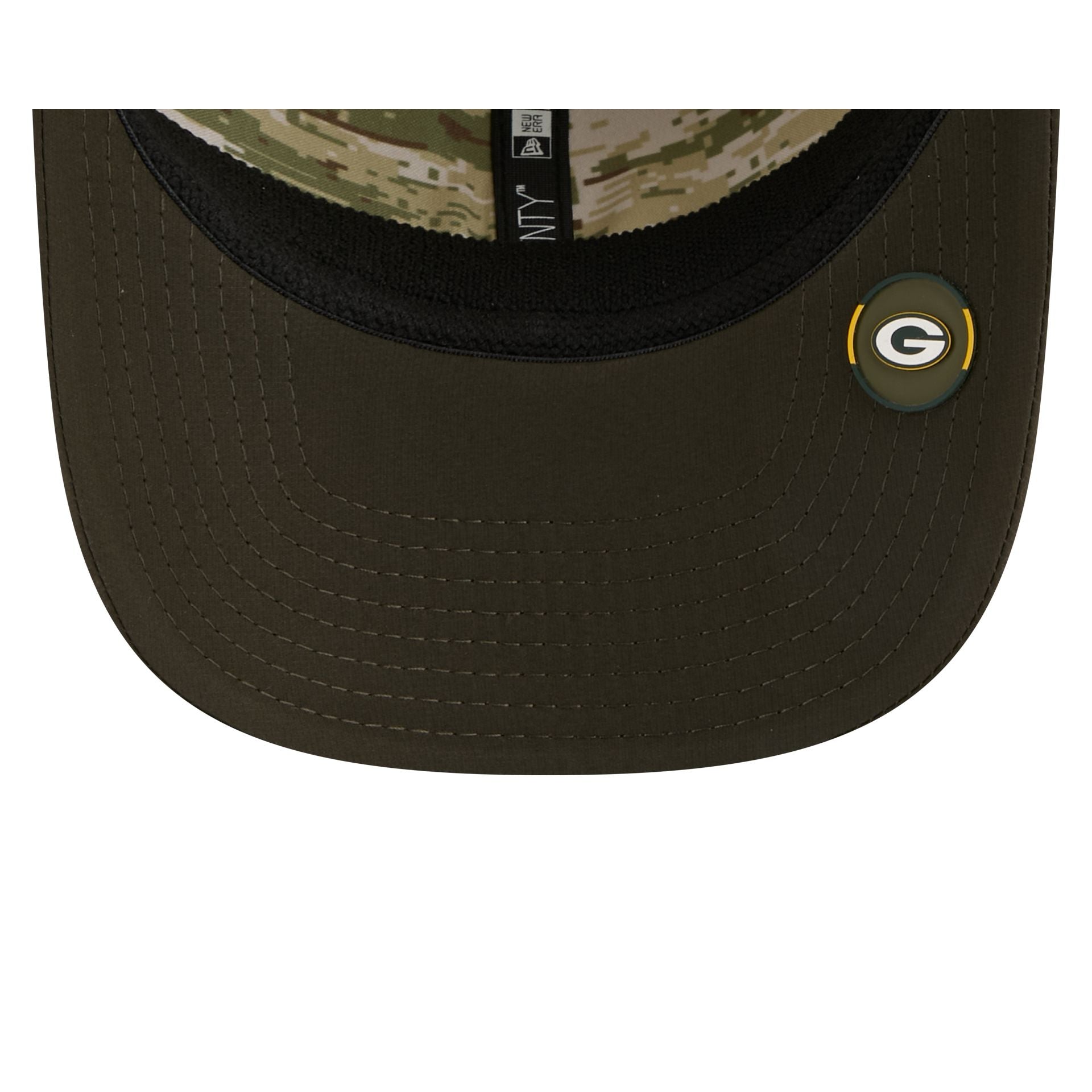 Green Bay Packers 2025 Salute to Service 9SEVENTY Trucker Hat