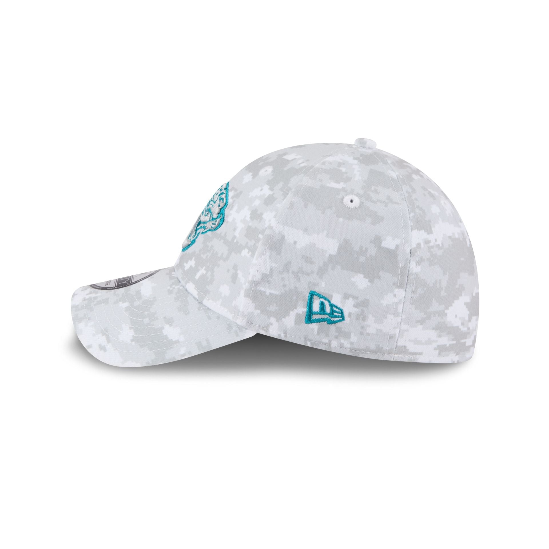 Jacksonville Jaguars 2025 Salute to Service Fan Gear 39THIRTY Stretch Fit Hat